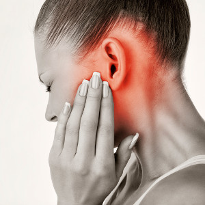 Стреляющая боль в ухе: причины и лечение